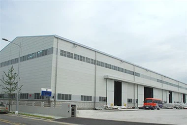 Wandpaneel aus Stahl